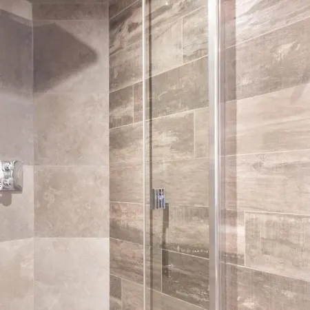 Cosy Avec Sauna Et Spa, Pied Des Pistes - Fr-1-467-141